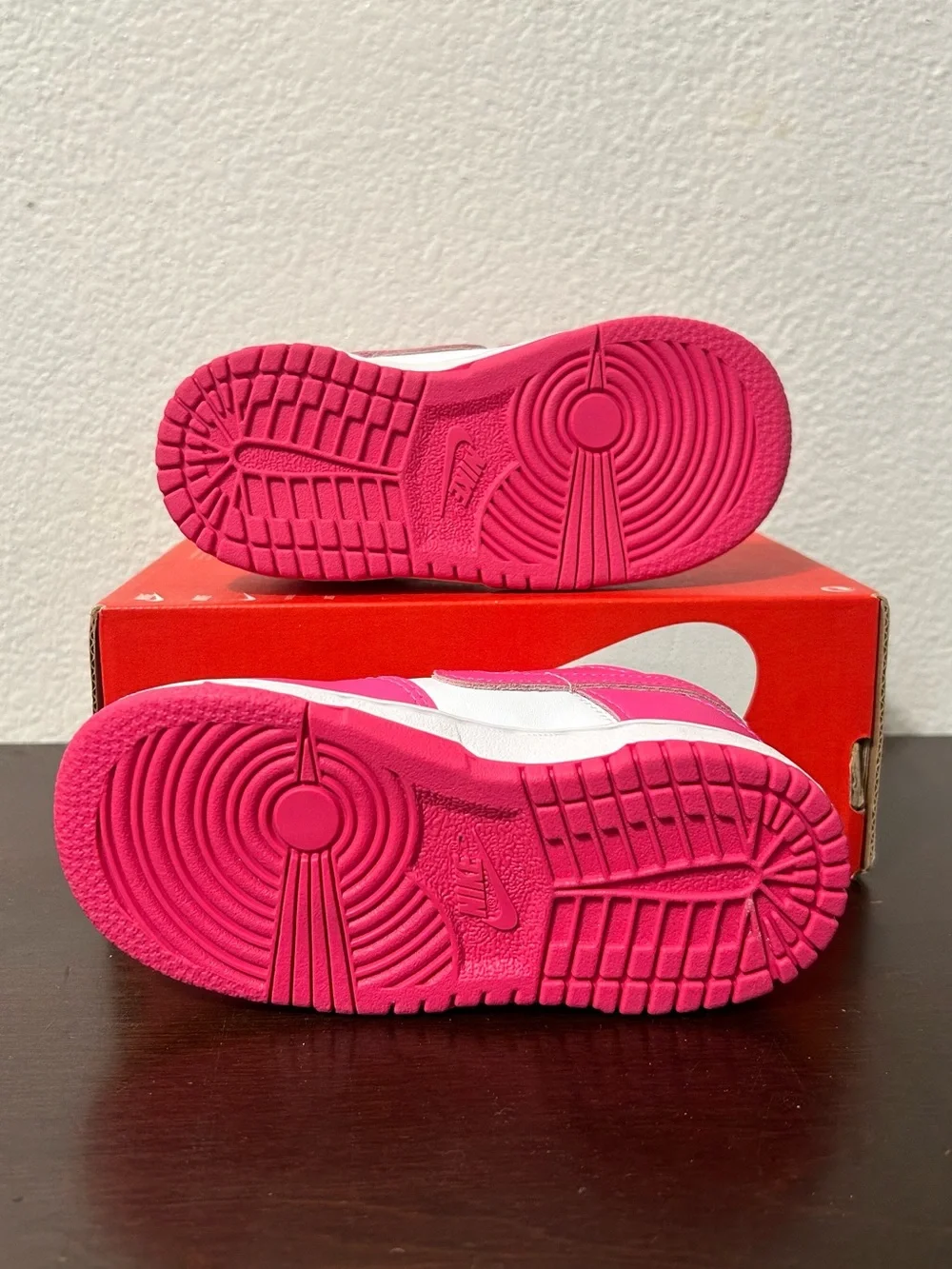 Nike Dunk Low White Laser Fuchsia Girls Toddler Sneakers Size 8C New Box